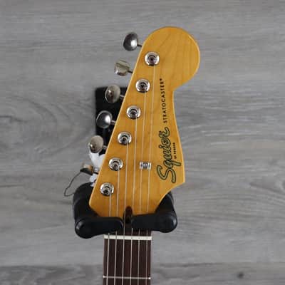 Squier Classic Vibe '60s Stratocaster 3 Tone Sunburst image 7