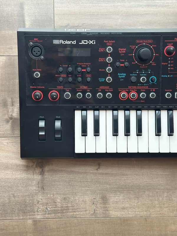Roland JD-Xi 37-Key Analog/Digital Crossover Synthesizer | Reverb