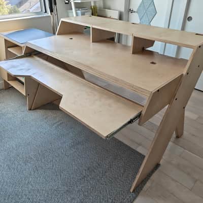 Defi Platform Studio Desk Natural w/ Keyboard Tray 2024 - Birch image 6
