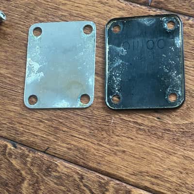 Fender Neck Plate 1975 - Chrome 4 Bolt Precision Bass Jazz Bass Telecaster Original Vintage USA image 3