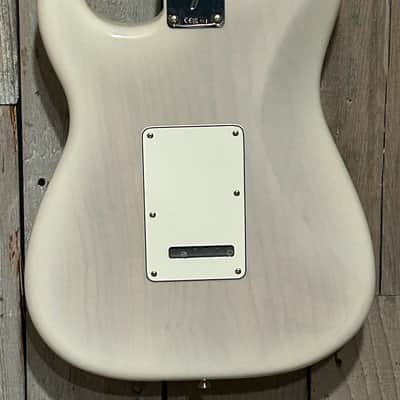 New Fender Player II Stratocaster - White Blonde, Fastest Shipping In The World! Includes A Pro Set Up! image 11