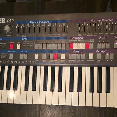 Solton Programmer 24S Accompaniment Keyboard image 3