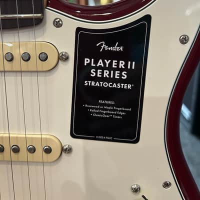 Fender Player II Stratocaster, Rosewood Fingerboard 2024 - Transparent Cherry Burst/ 6lbs. 11.0oz. #MXS24048187 image 6