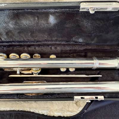 Gemeinhardt 3OSB Solid Silver Semi-Professional Flute - Custom J Head, Open Hole, Offset G, B Foot - Just Serviced! Excellent! image 4