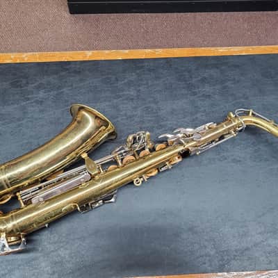 USED Selmer Bundy II Alto Saxophone image 3