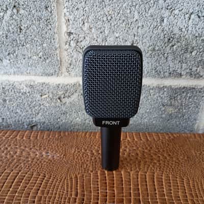 Sennheiser e906 Supercardioid Dynamic Instrument Microphone - Black image 5