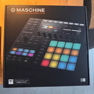 Native Instruments Maschine MKIII 2010s - Black image 3
