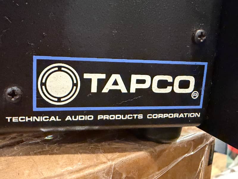 Tapco 2200 2 Channel 10 Band Graphic Equalizer imagen 1