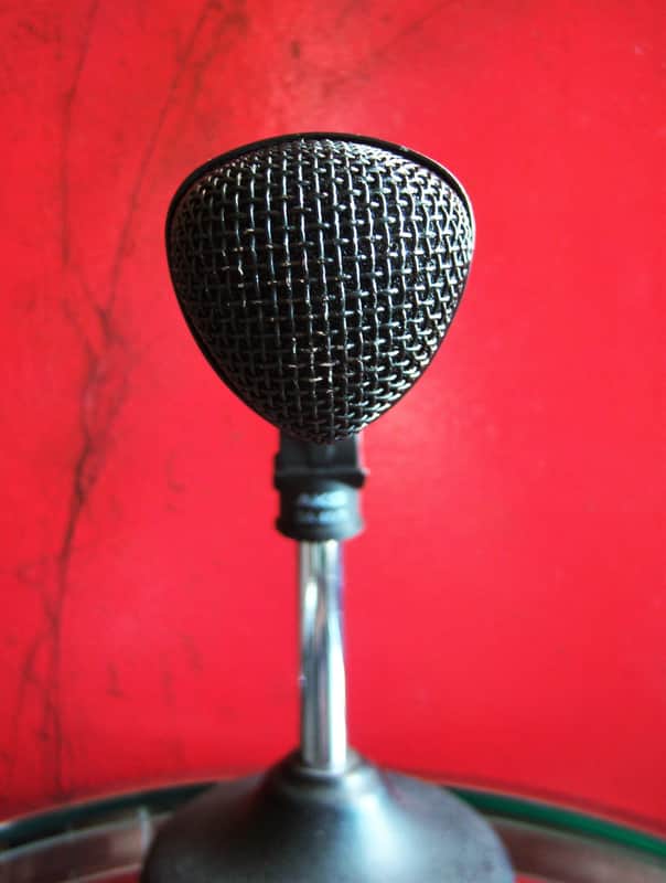 Vintage 1980's AKG D3900 dynamic hyper cardioid microphone w