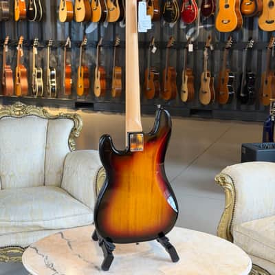 FENDER Standard Precision Bass LRL 3-Color Sunburst image 4