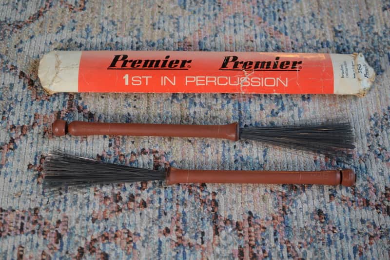 Premier Vintage Brushes in Original Packaging - Retractable - Steel Wire - Red Grips image 1