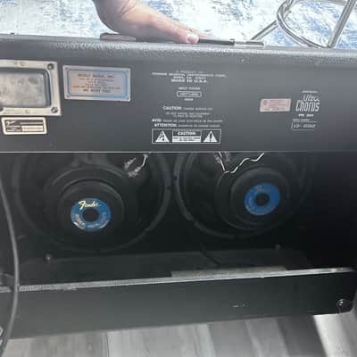 Fender Ultra Chorus 2-Channel 2 x 65-Watt 2x12" Stereo Solid State Guitar Combo 1993 - 1994 - Black image 3