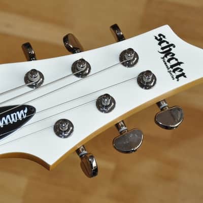 SCHECTER Demon 6 Vintage White / Demon-6 / RO24050474 image 8