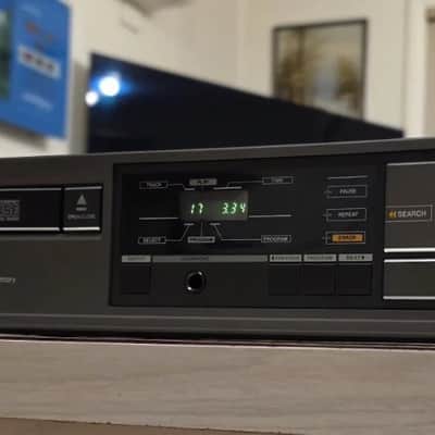 VINTAGE PHILLIPS CD PLAYER/MADE IN JAPAN image 5