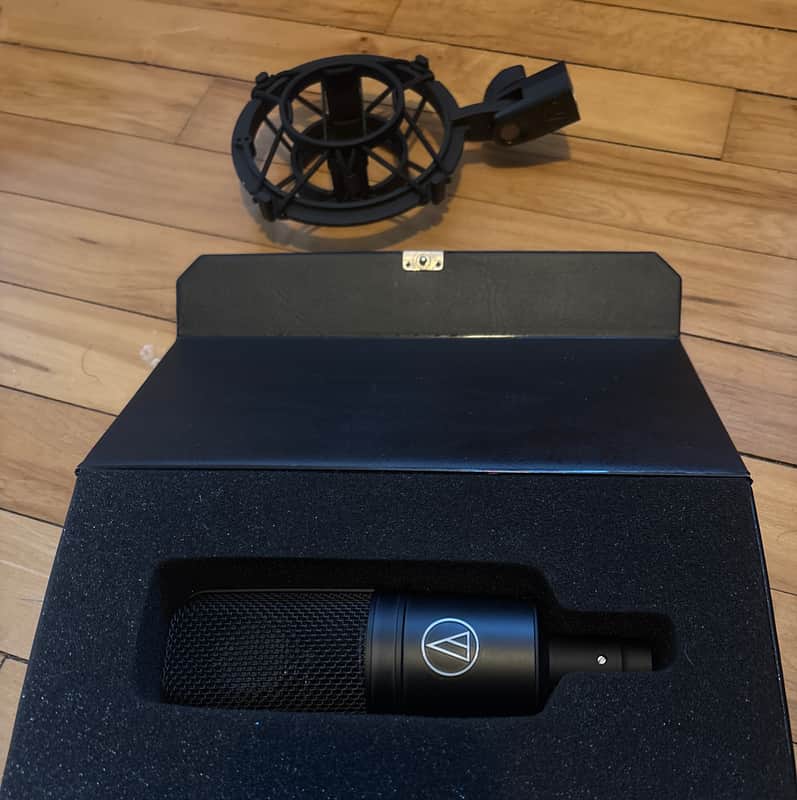 Audio-Technica AT4040 Large Diaphragm Cardioid Condenser Microphone 2010s - Black image 1