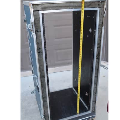 Cadence Physical Shock Resistant Mid-90s - Huge 26U Rack/Road Case image 4