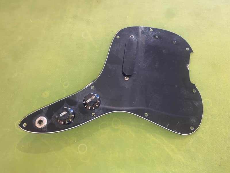 Fender Musicmaster Bass Pickguard