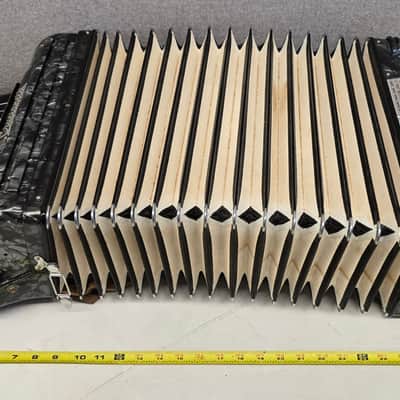 Slate Pancordion Crucianelli Panaramic Piano Accordion LM 41/120 Ready To Play image 5