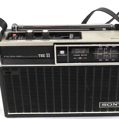 Vintage Sony Japan CF-1100 The 11 Portable Radio FM/SW/MW image 1