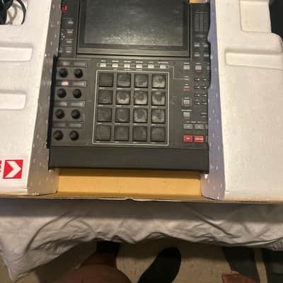 Akai MPC X Standalone Sampler / Sequencer 2017 - Present - Black image 2