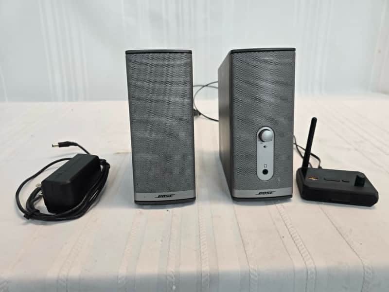 Immagine Bose Companion 2 Series II RCA Cable & Bluetooth Adaptor - 1
