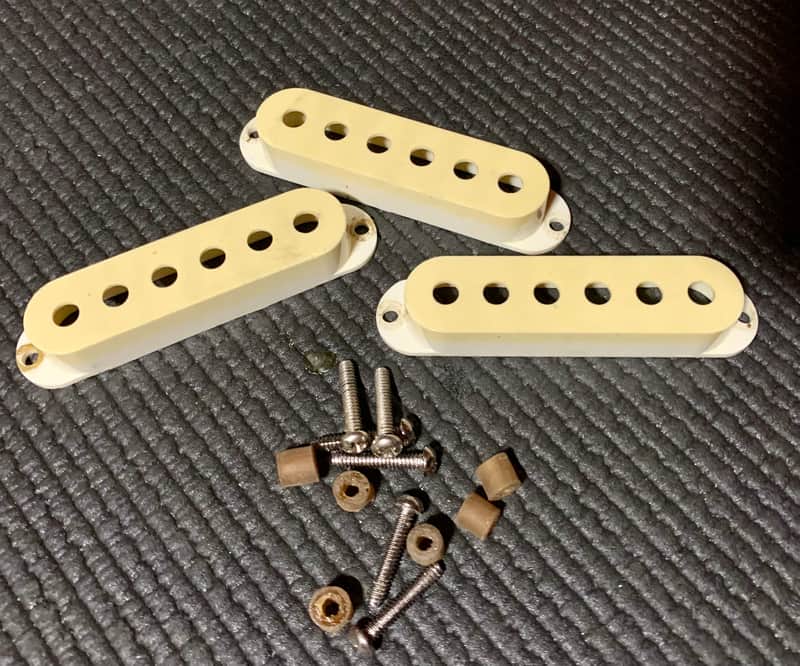 MIJ Fender Stratocaster 1970s 1980s - White PICKUP COVERS Japan image 1