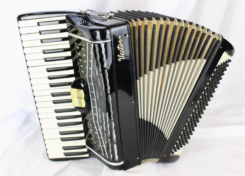 8311 - Black Victor Mod.366 Piano Accordion LM 41 120 image 1