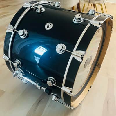 DW Collectors Series 2022 - Bass Drum 22x16 image 2