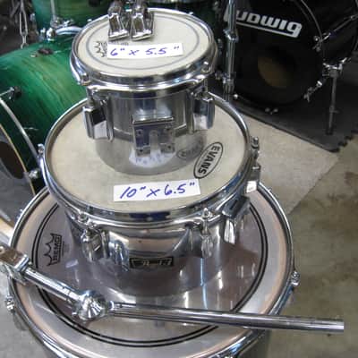 Pearl 6X5.5 & 10X6.5 Fiberglass Concert Toms w/mount 70's - 80's chrome image 1