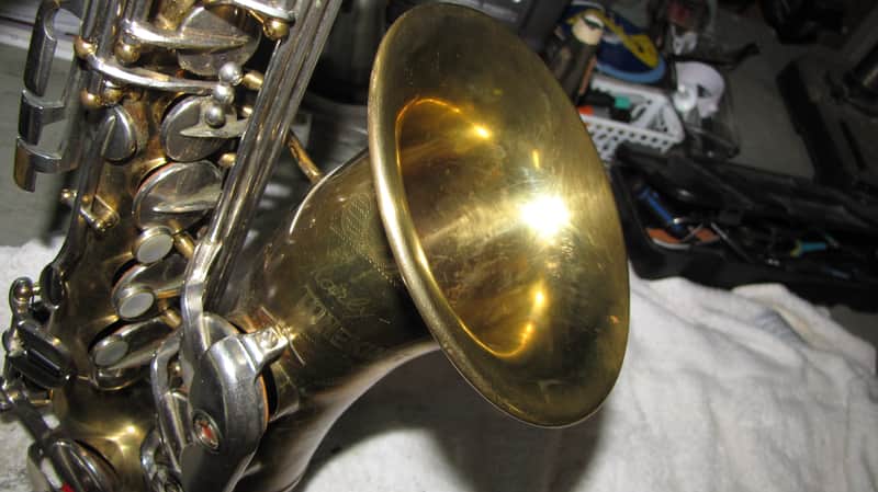 1972 KEILWERTH TONEKING ALTO SAX (RARE AND COLLECTABLE) image 1