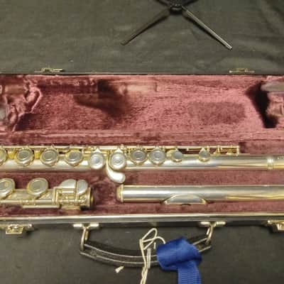 Armstrong 104 Flute serial 6009857 - Silver image 1
