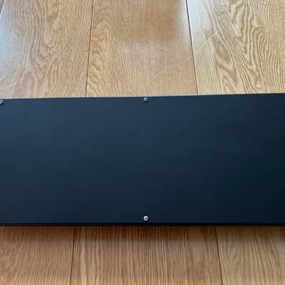 Access Virus A Desktop Digital Synthesizer 1997 - 1999 - Black / Red image 12