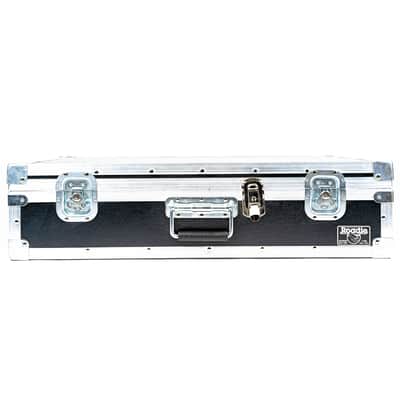 Roadie Utility Road Case / Hardshell Travel Case - 28.5" x 16" x 5" - Black image 2