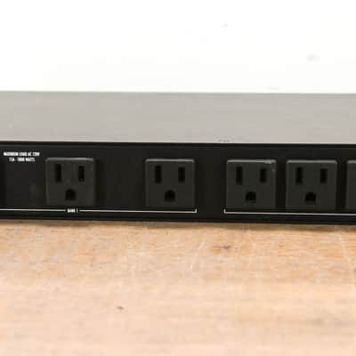 Furman PL-8C 15A Classic Series Power Conditioner with Lights CG013PD image 7