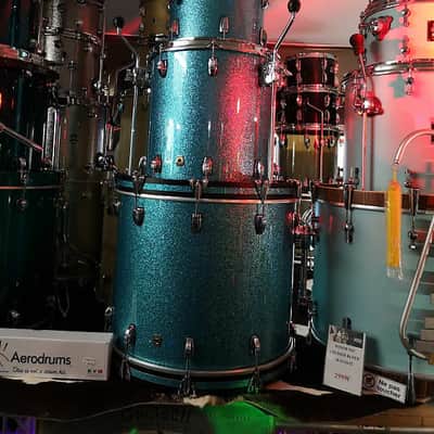 Ludwig Classic Maple Pack 10/12/16/22 + Snare Drum 14 Teal Sparkle image 2