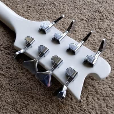 Rickenbacker 4003S8 Left-handed 8-string Bass Guitar – Lefty SnowGlo image 11