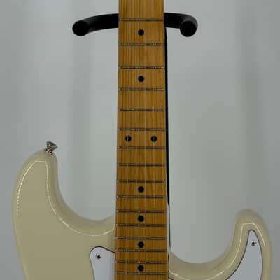 Tokai Goldstar SSS-Style, Alder Body, Maple Fretboard - Vintage White Made in Japan AST-101M-VWH image 6