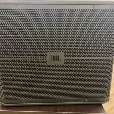 JBL VRX918SP Flyable Subwoofer image 2