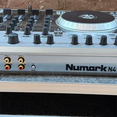 Numark N4 4-Deck DJ Controller & Mixer with Flight Case image 2