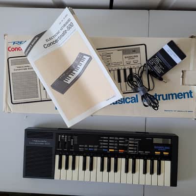 Cleaned Realistic ConcertMate 500 (Casio SK-1 rebadge) with manual, power adapter, box