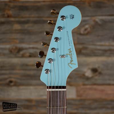 Fender Special Edition '60s Stratocaster Daphne Blue w/Matching Headstock USED (s055) image 6