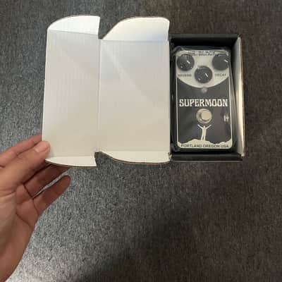 Mr. Black Supermoon Reverb | Reverb