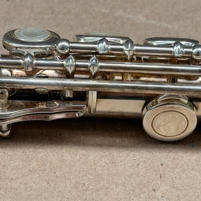 Yamaha YFL - 361 Closed Hole Intermediate Flute image 19