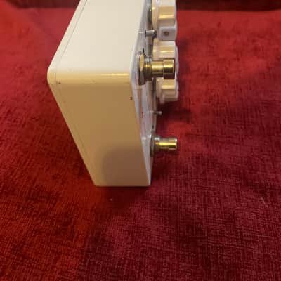 (Boxed)Keeley Caverns Reverb / Delay V2 2017 - Present - White image 5