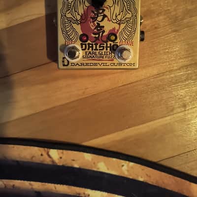 Daredevil Daisho Earl Slick Signature Fuzz 2018 - Gold image 1