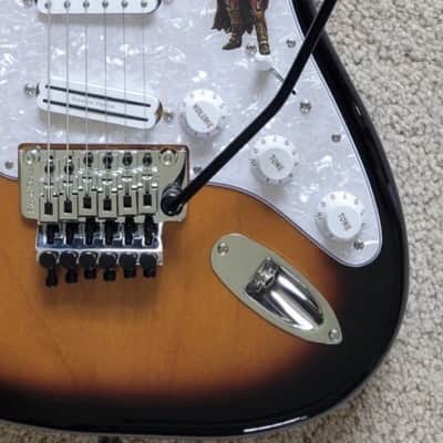 ‘23 Fender | Strat | Dave Murray of Iron Maiden 🧟‍♀️ Signature | 2-Color Sunburst | Mexico 🇲🇽 | Mint! image 12