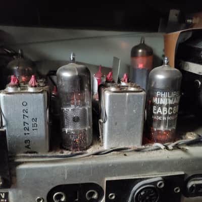 Mid-century Philips Norelco B1X12A/54 Table Top Radio image 5