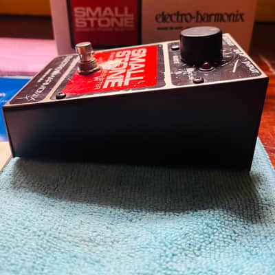 Electro-Harmonix EH4800 Small Stone Phase Shifter V4 1998 - 2006 image 3