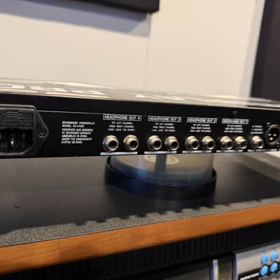 Behringer Powerplay Pro Model HA4400 - 4-Channel Headphone Distribution Amp 2008 Standard image 5