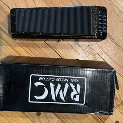 Real McCoy Custom RMC 9 Bass Eqwahlyzer - Black image 1